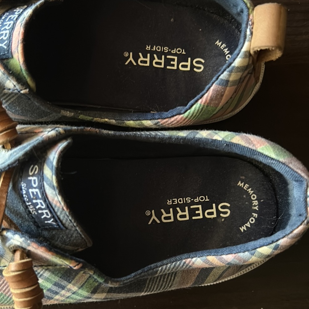 sperry tennis shoes mens